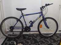 Vând bicicleta adult  pe  26