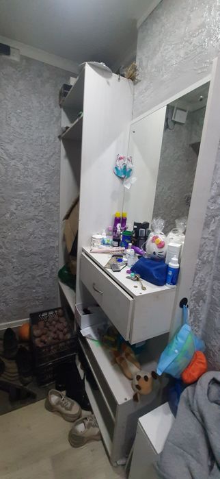 Продам шкаф для прихожей