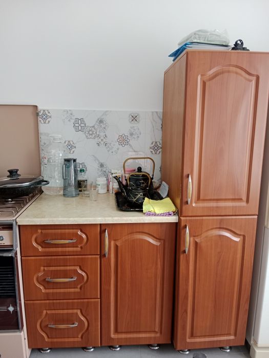 Продам кухонный шкаф