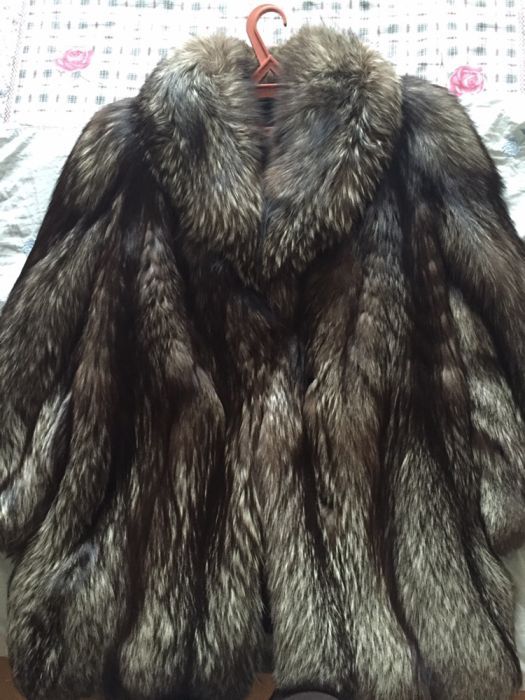 Шуба чернобурка