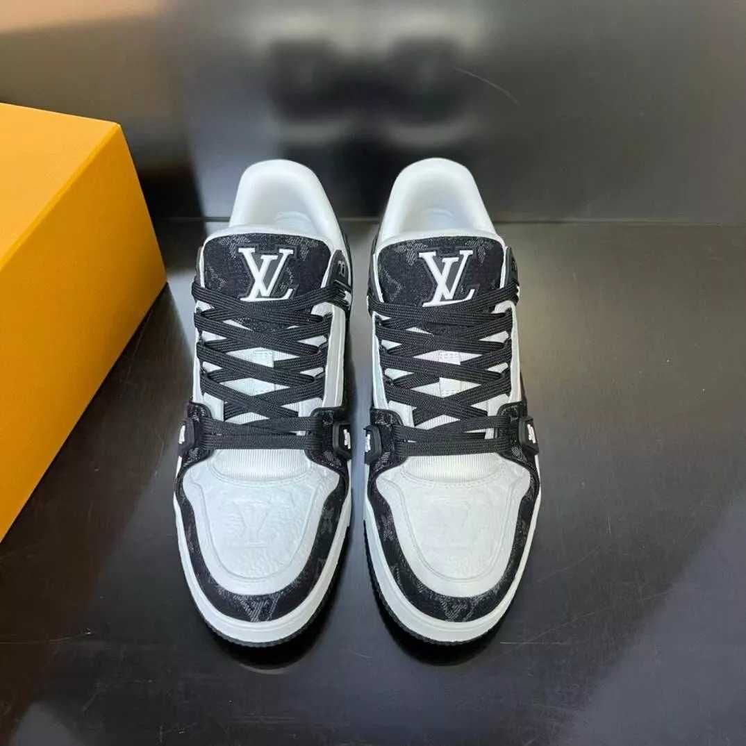 Adidasi Louis Vuitton Trainers Black/White