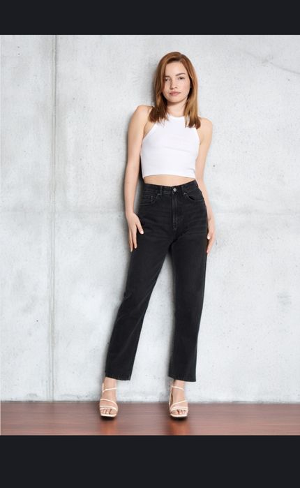 Vând blugi mom fit Sinsay