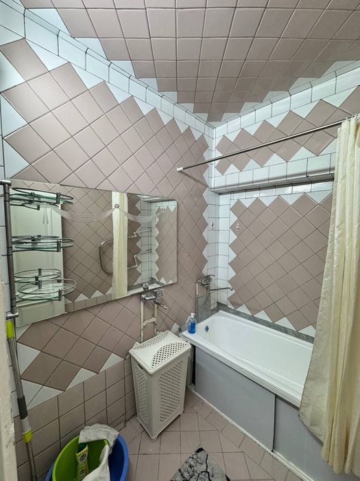 Срочно Продаётся СБарака 2/5/9 ремонт чистый с мебелью !