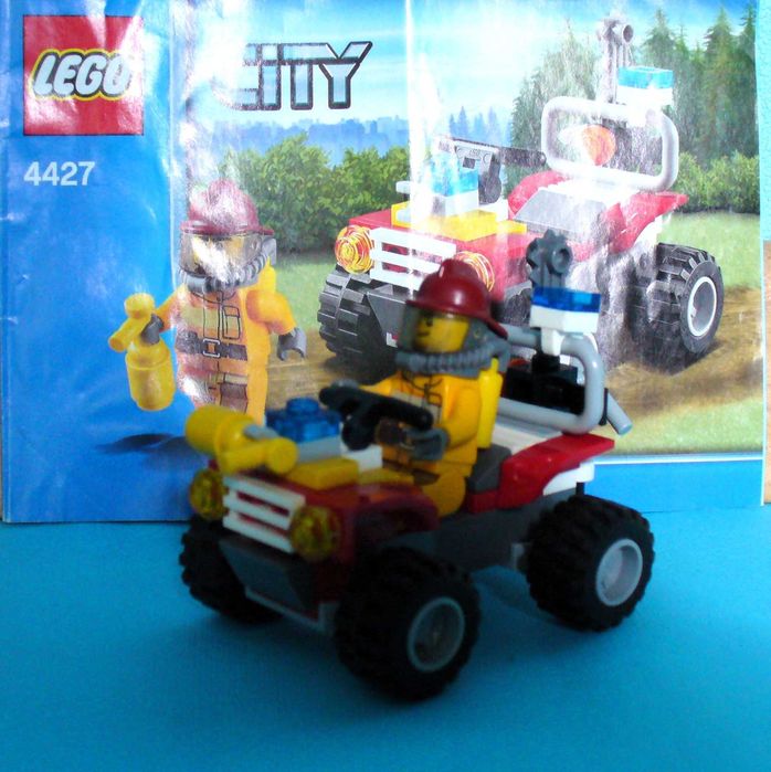 LEGO City Пожарни автомобили модели 60001, 7942 и 4427