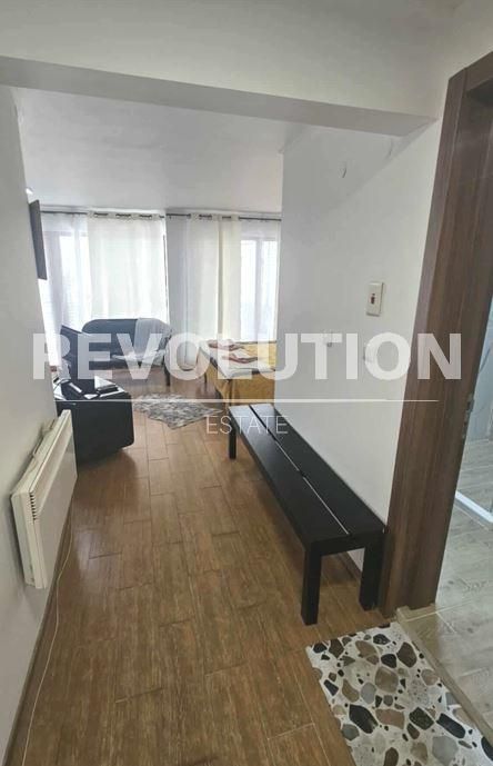 Дава се под наем Двустаен апартамент в Варна, Гръцка махала - 75 кв.м за 430 € - Снимка #4