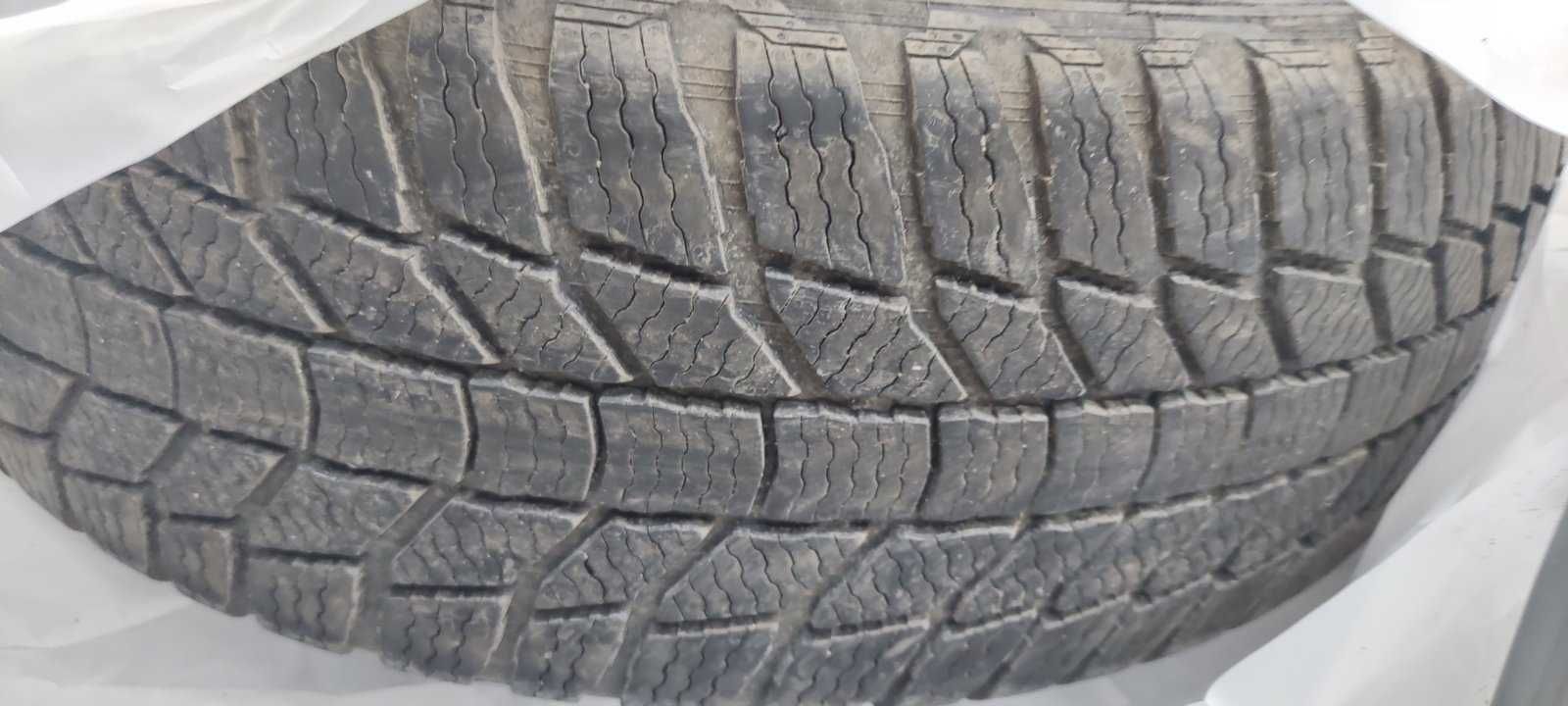 Зимни Гуми 225/60/17 General Tyre DOT3917 - 4 бр.