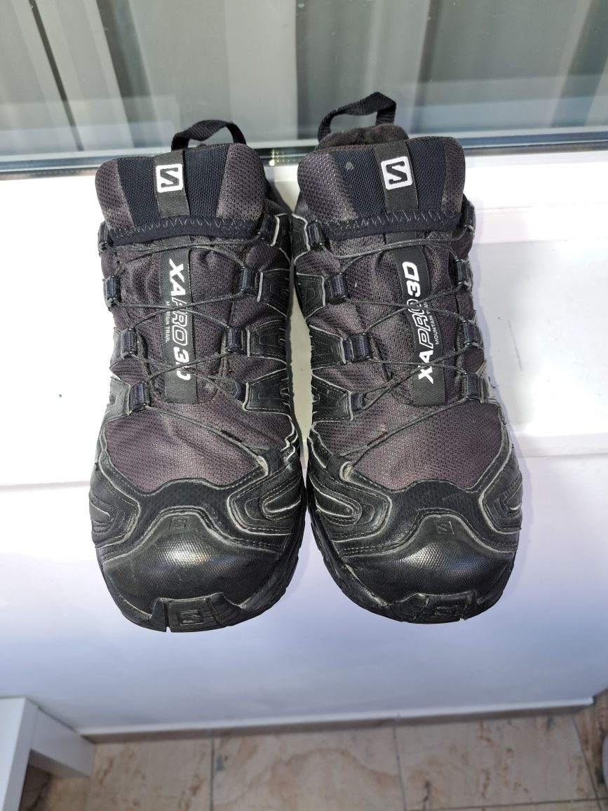 Vând pantofi sport Salomon originali cu Gore-tex nr 42