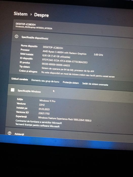 Vând laptop Asus Vivobook