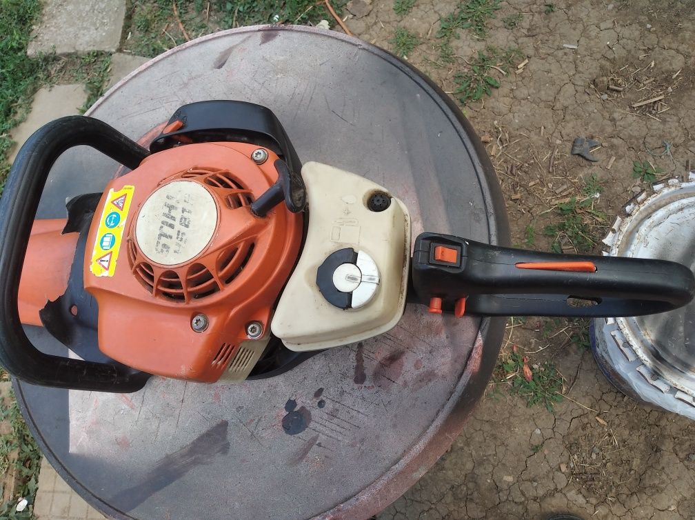 Stihl hs81r храсторез за жив плет