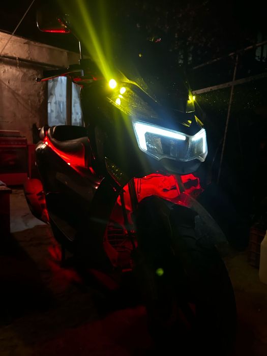 Продам мопед N Max 175куб