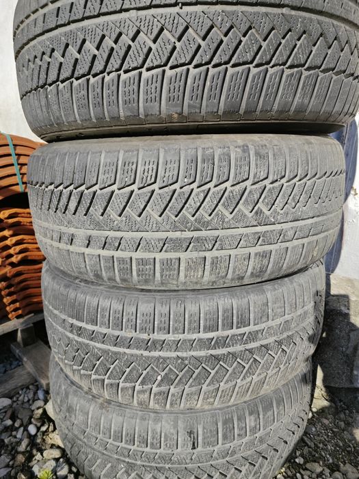 Зимни гуми Continental 225 55 17