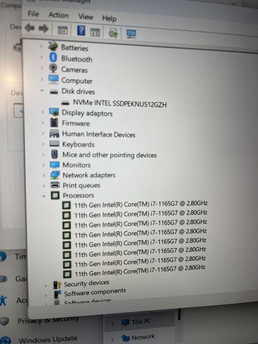 NoteBook HP 250 G8 , i7 Gen 11 ; RAM 16GB ; NVMe 512 GB