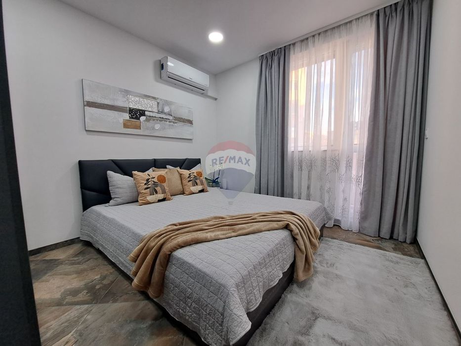 Продава се Тристаен апартамент в Варна, Бизнес хотел - 96 кв.м за 2500 €/кв.м - Снимка #6