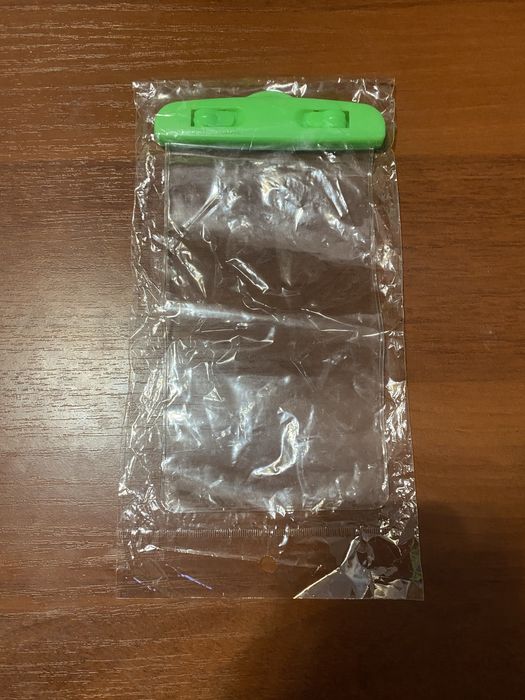 Водонепроницаемый чехол