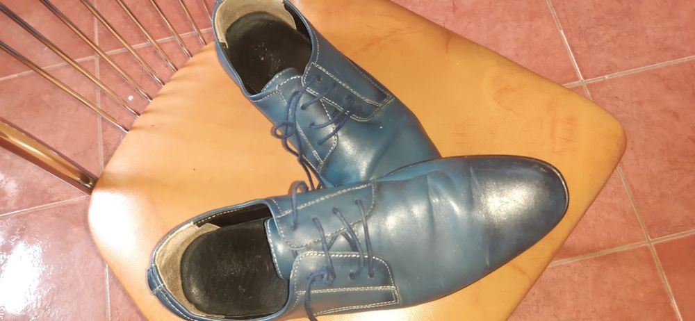 Pantofi bărbat din piele în stare foarte bună