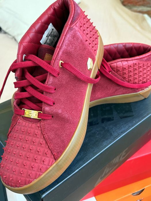 Nike Lebron James