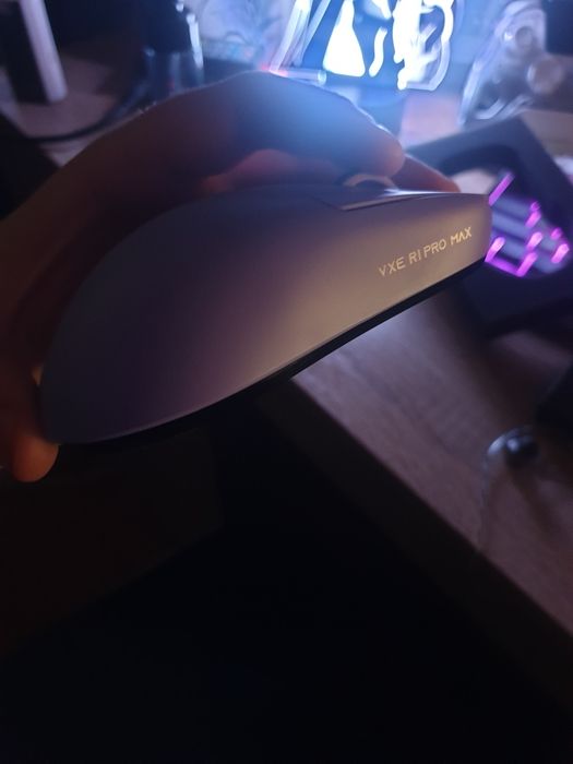 Mouse gaming VXE R1 Pro Max compatibil 4k