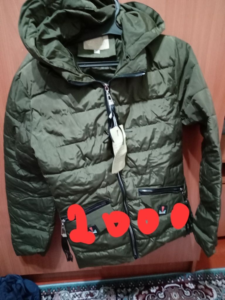 Продам разные вещи для девушек.  Все вещи в отличном состоянии.