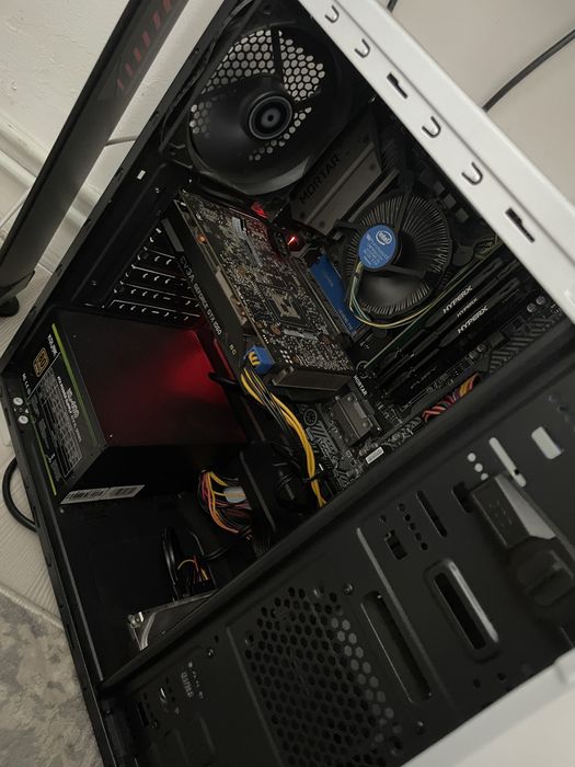 Vand pc gaming complect