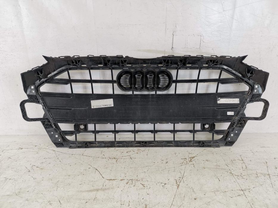 Ауди А4 Б9 Фейслифт / Audi A4 B9 Facelift [ - ] Оригинална Повредена Р