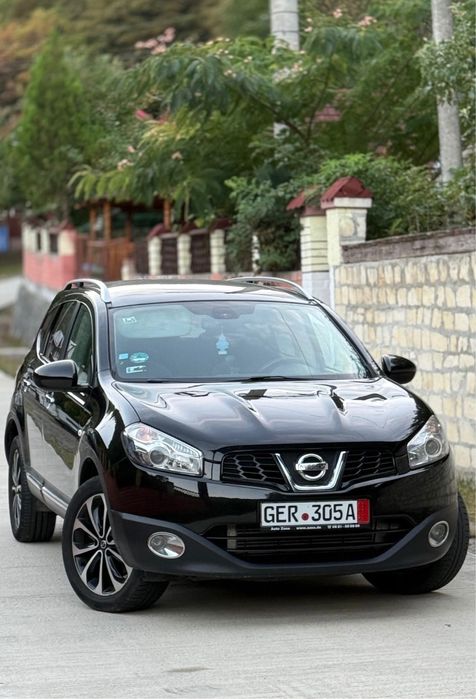 Nissan Qashqai +2 panoramic navi pilot automat