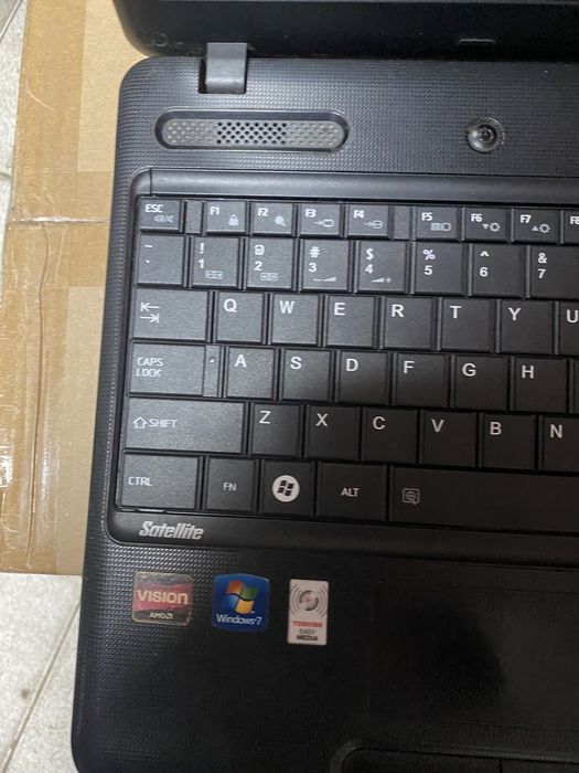 Лаптоп Toshiba Asus Dell sony