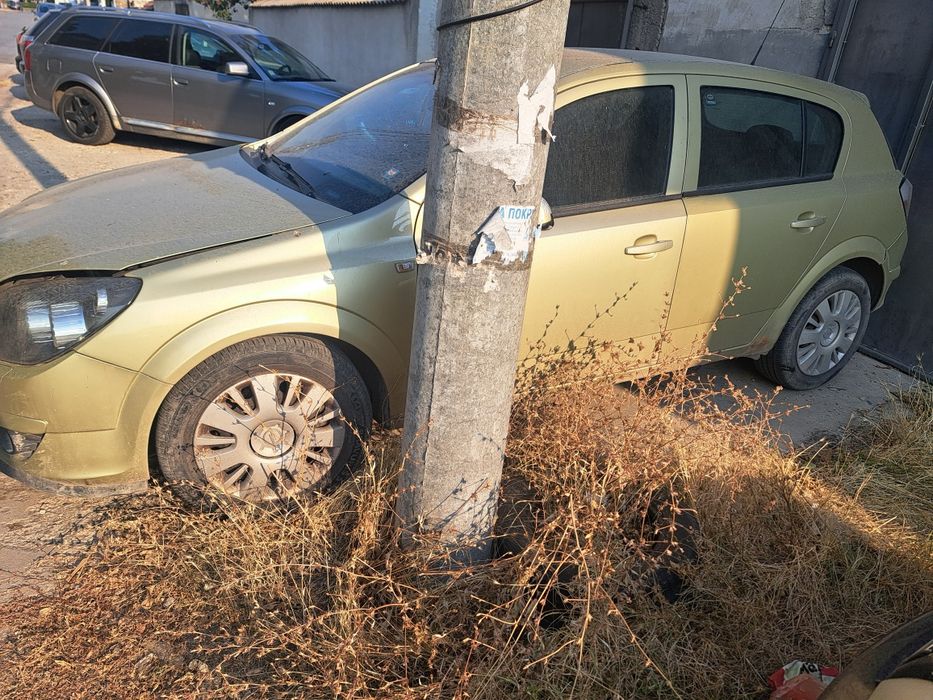 Опел астра Х- на части