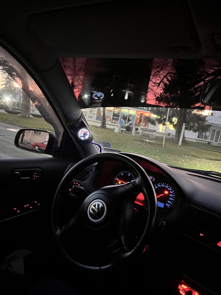 Продава се Golf 4