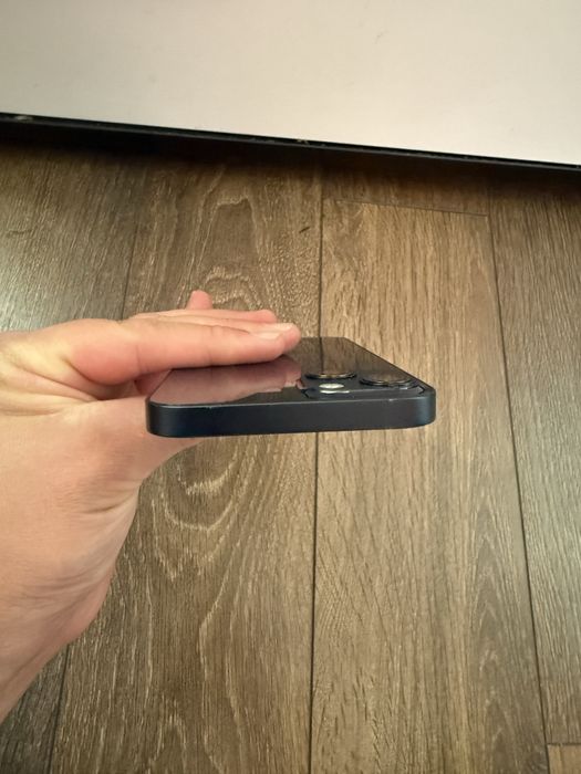 Iphone 13 128GB Midnight + подарък калъф