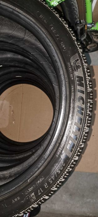 зимни гуми-MICHELIN ALPIN-6-205/45/17/ DOT-1522г.
