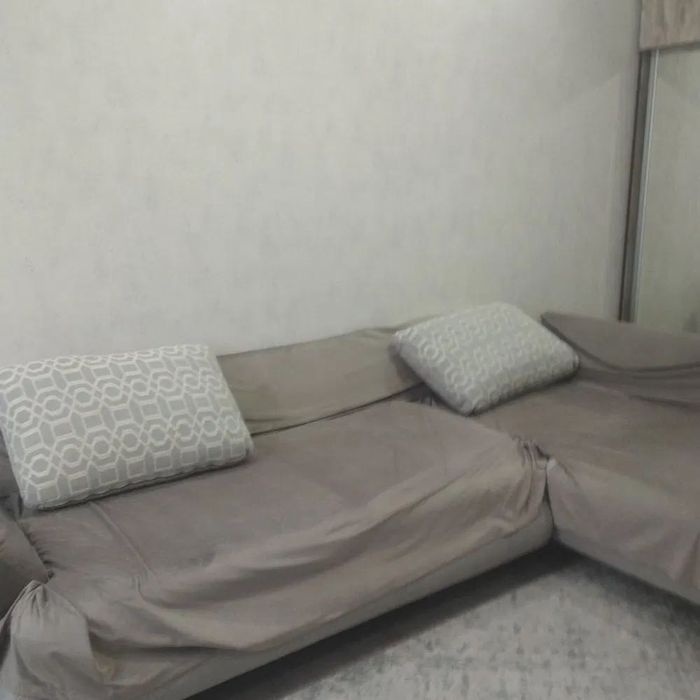 Кирпичный дом. 
ул. Туртарык. 
Ориентир Evos паркентский Никитина