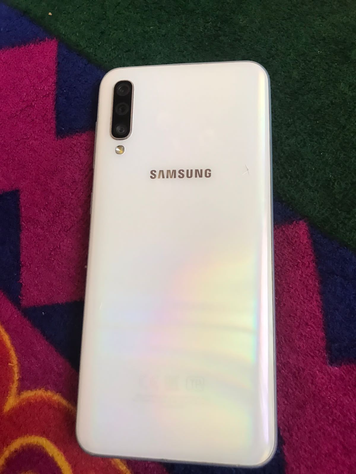 Samsung A 50 16гб