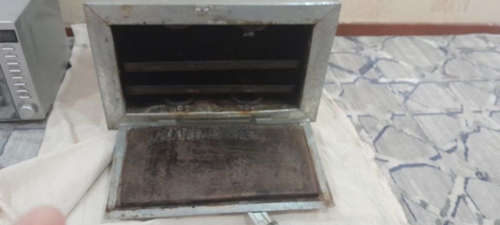 Сомса писиретугын печь.  220 вольт.