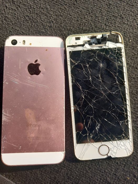 iphone SE pentru piese.