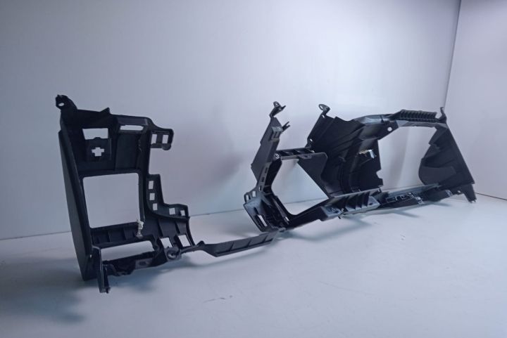 Carcasa  bord 55303-05011 Toyota Avensis a 2-a generatie T25 (facelif