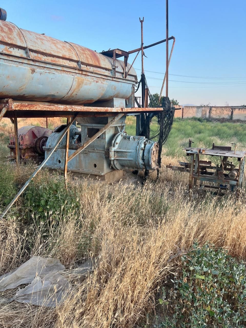 Srochno sotiladi
Ğishtzavod aparatlari мск 21
ğisht chiqaridgan aparat