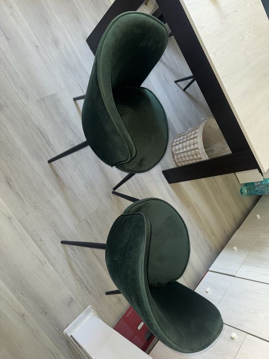 Scaune elegante din catifea