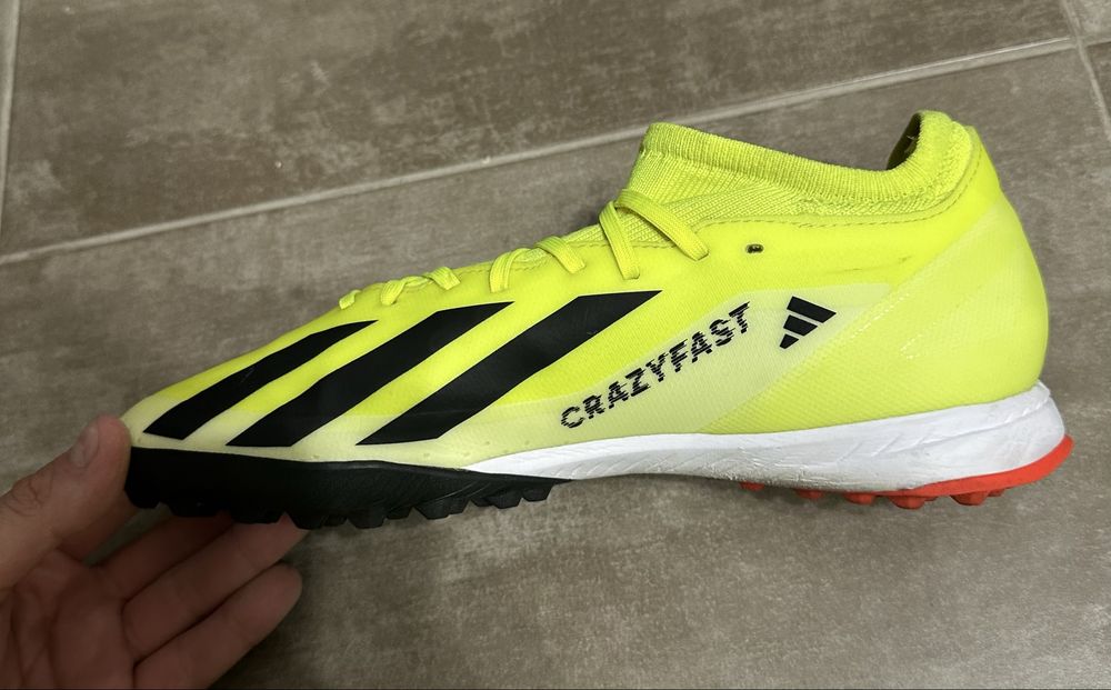 Ghetele de fotbal Adidas X Crazyfast League SG