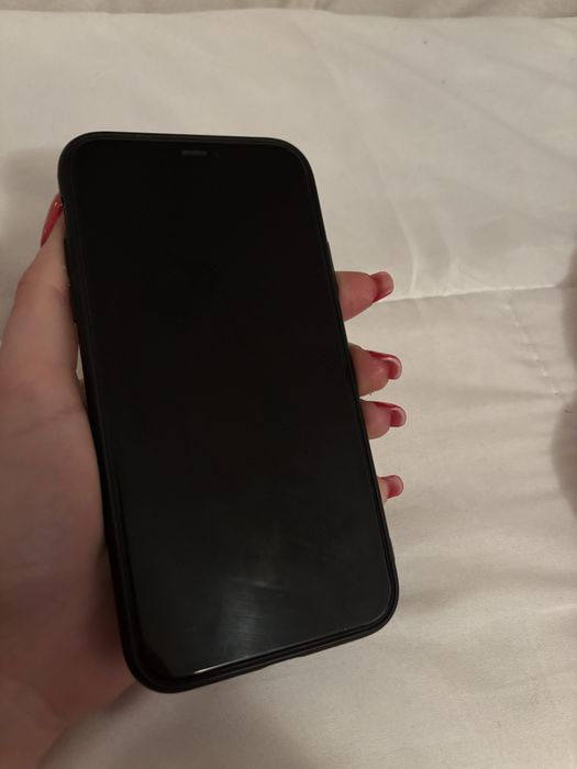 vand iphone 11 in stare buna