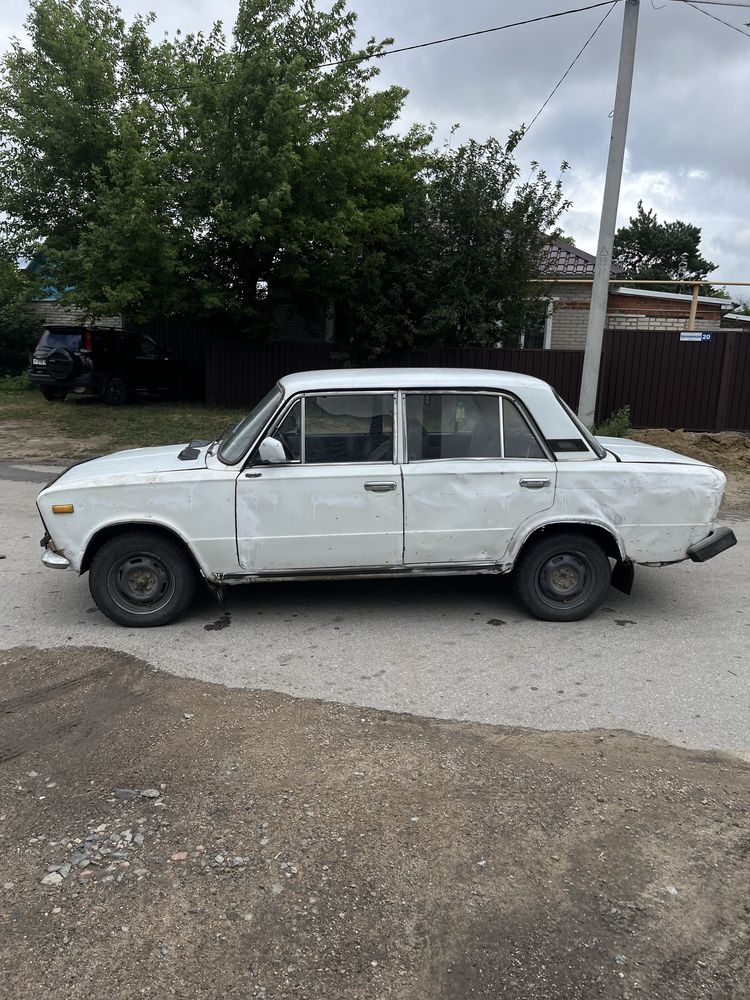 В разборе 2106 карбюратор