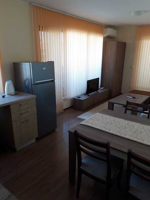 Дава се под наем Тристаен апартамент в Бургас, Изгрев - 78 кв.м за 250 € - Снимка #19