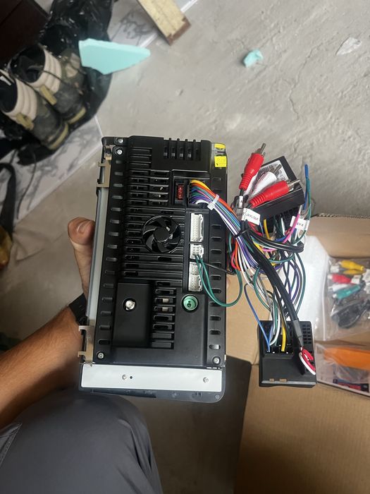 Стелки А3 8П Медия Колони Пищялки