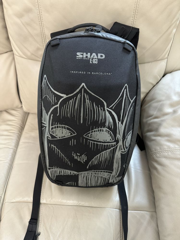 Продавам Мото чанта/раница SHAD E83-BCN
