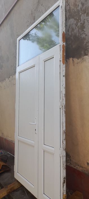 Срочно акфа эшик сотилади
