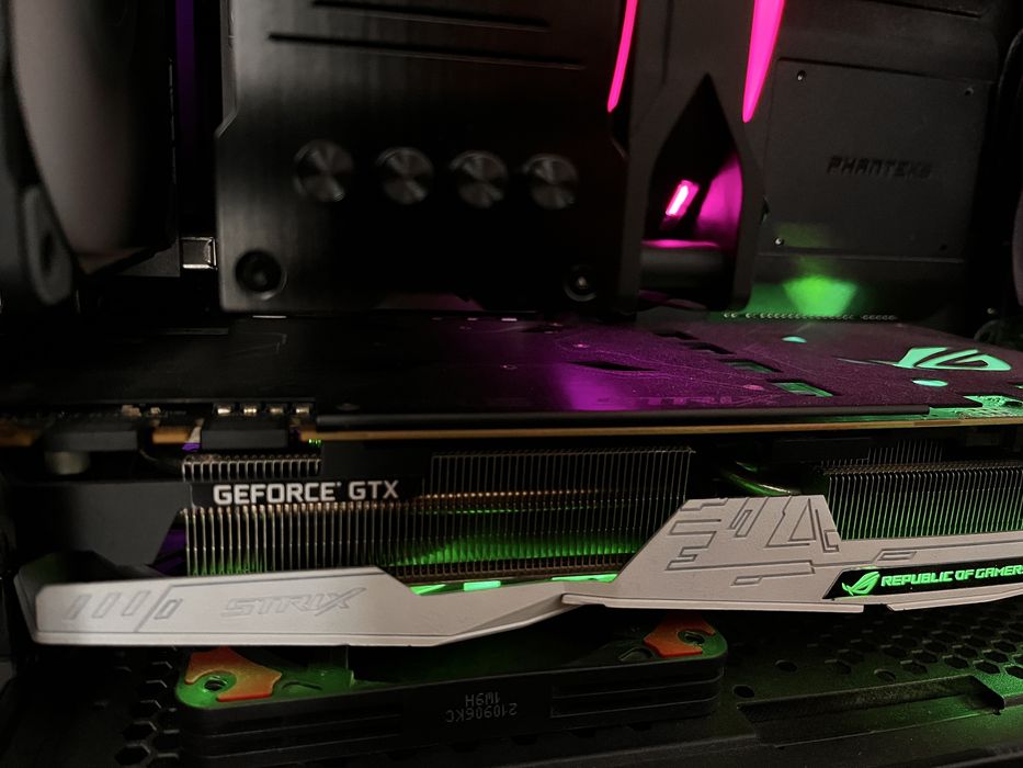 GTX 1080 Ti ROG Strix 11GB VRAM DDR5X 352-bit