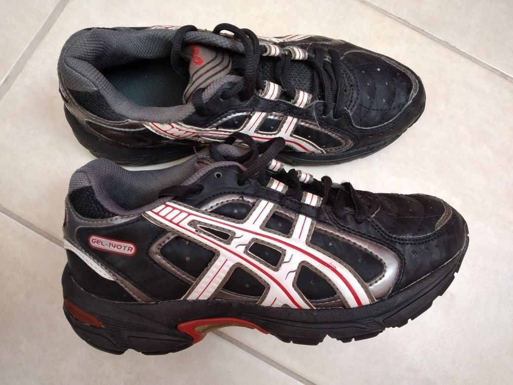 Маратонки Asics Gel номер 37,5