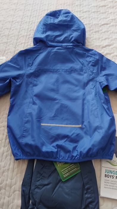 Детски комплект яке- ветровка и панталон