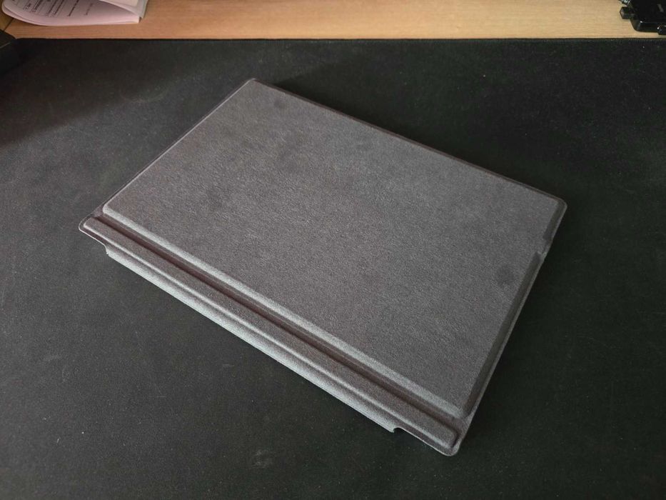 Microsoft Surface Pro 6 / i5 8th /8GB Ram / 256 SSD