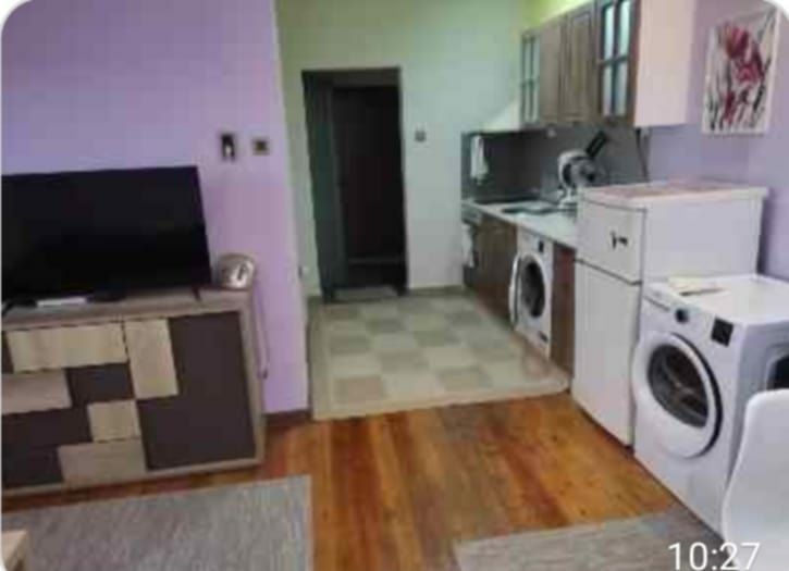 Дава се под наем Двустаен апартамент в София, Център - 50 кв.м за 484.5 € - Снимка #1