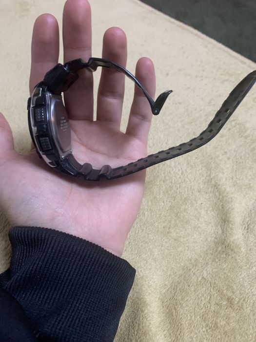 Casio AE-2000W.